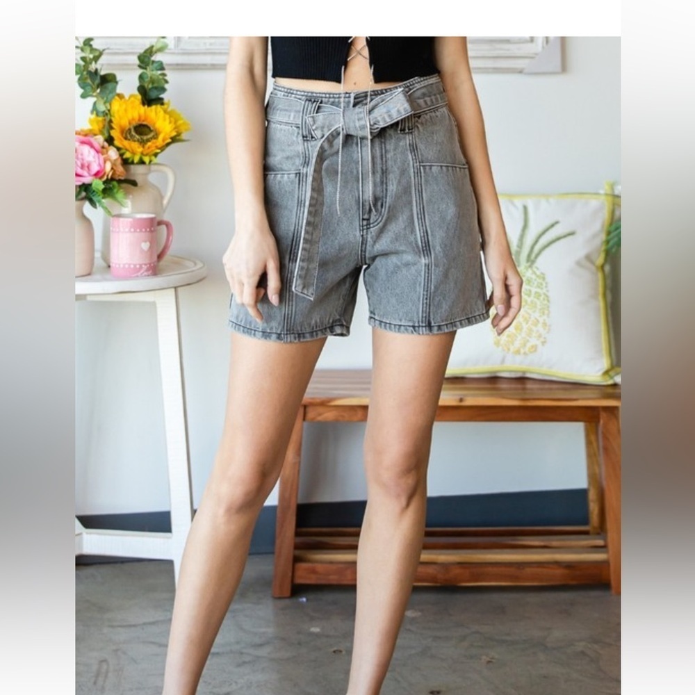 New nwt Veveret Gray Women's Denim Shorts high waist S M L